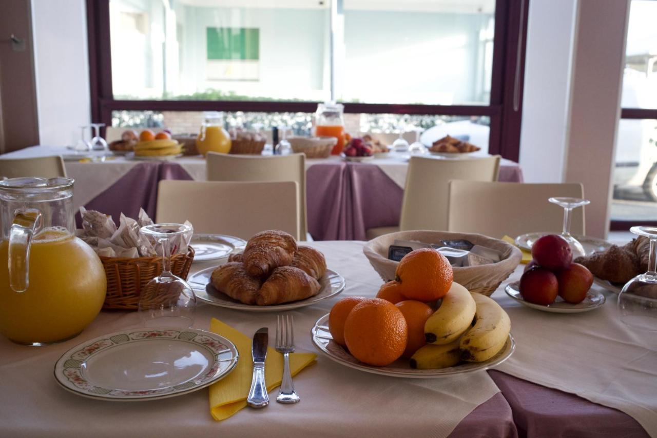 Hotel Spiaggia Villa Paola Bellaria-Igea Marina Luaran gambar